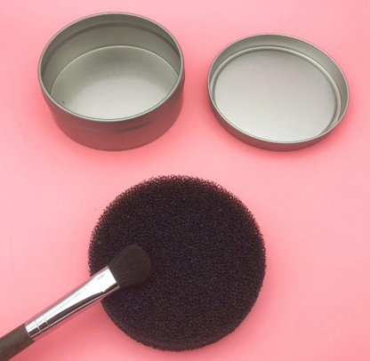 Quick-Clean Makeup Brush Sponge